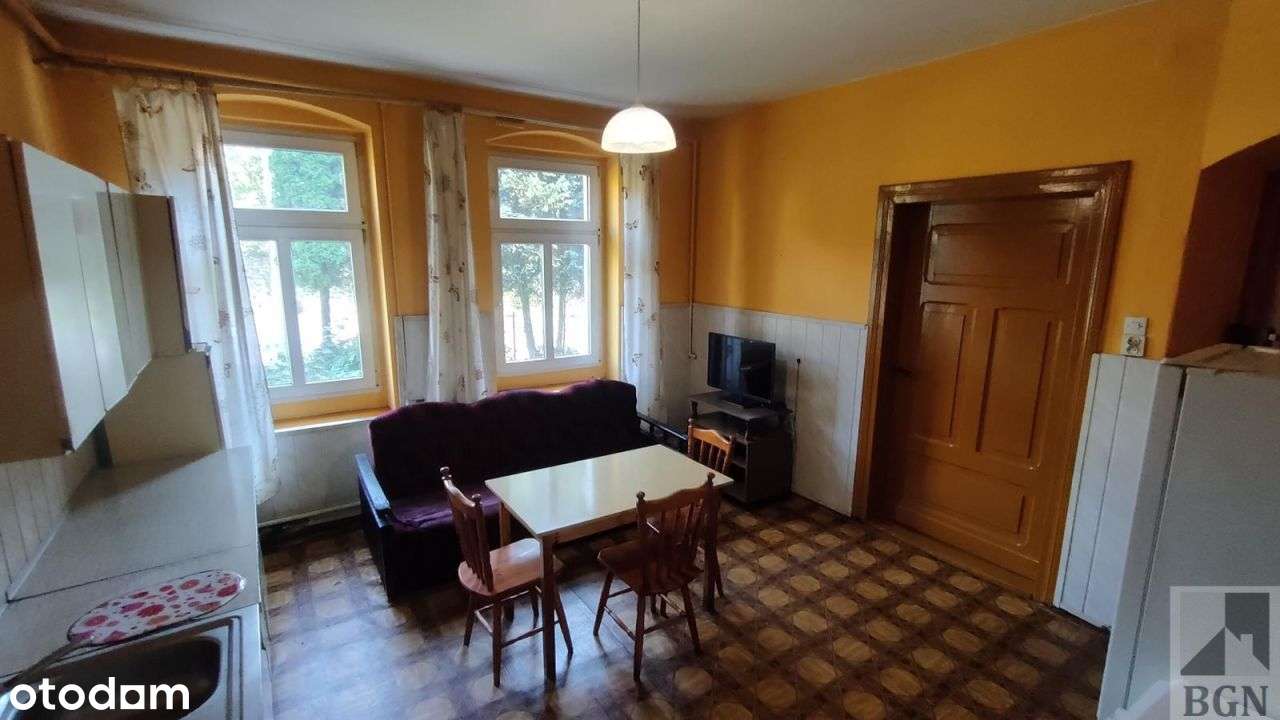 Trzy pokoje w kamienicy - Biały Kościół-8