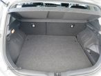 Toyota Auris 1.8 HSD Comfort +P.Sport+Navi - 17