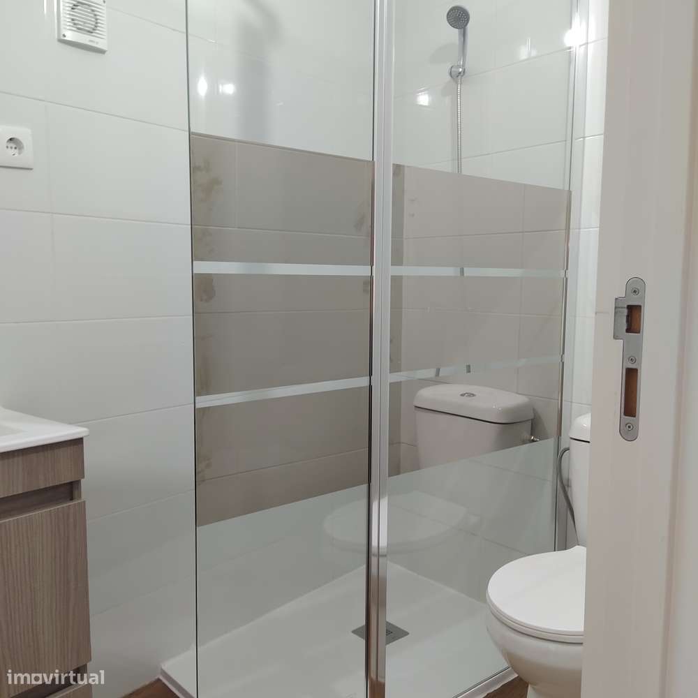 Casa tipo T1 ,no centro histórico de Caldas de Aregos/Rio Douro-9