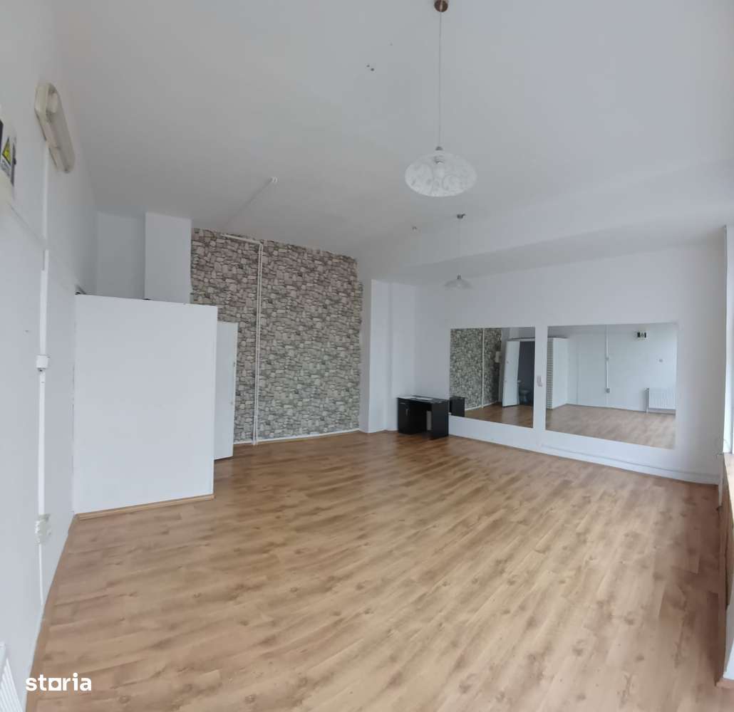 Delfinariu -spatiu comercial 35 mp - Imagine principală: 2/3