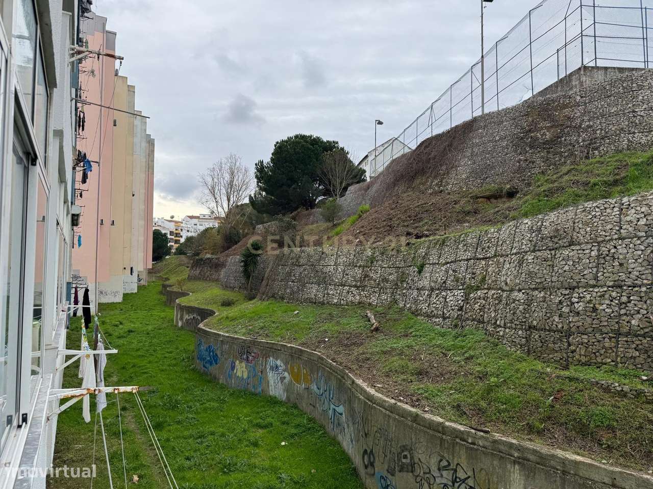 Apartamento T2 em Laranjeiro, Almada - Oportunidade Única!-8