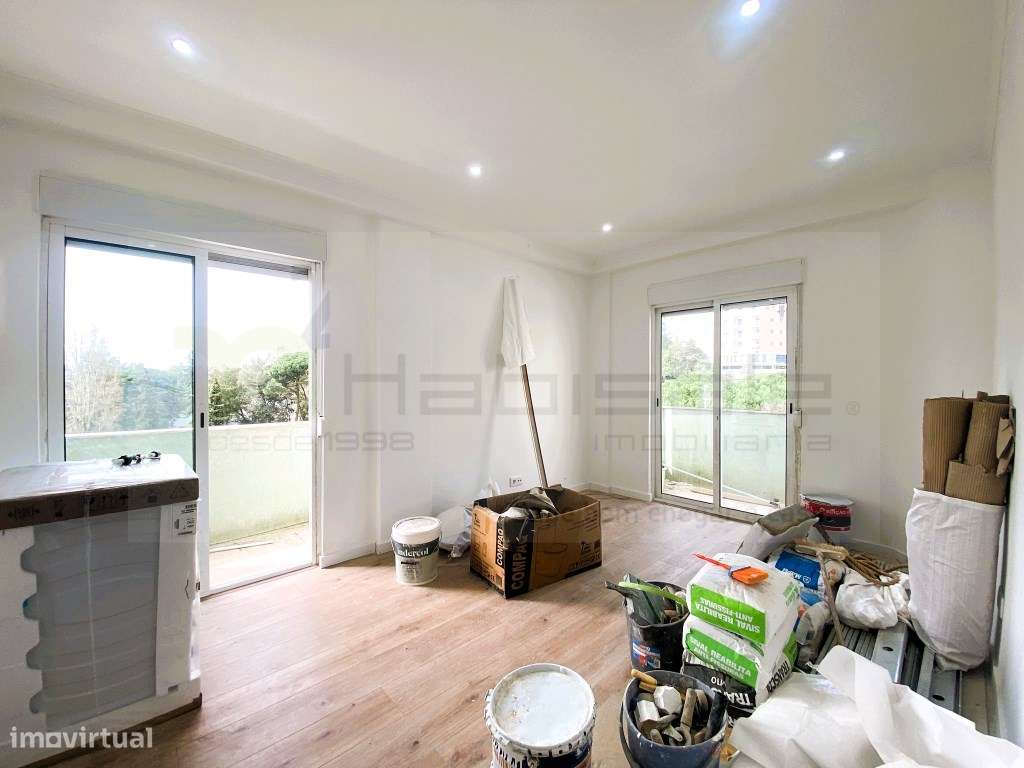 Apartamento T2 com duas varandas e arrecadação - Grande imagem: 5/26