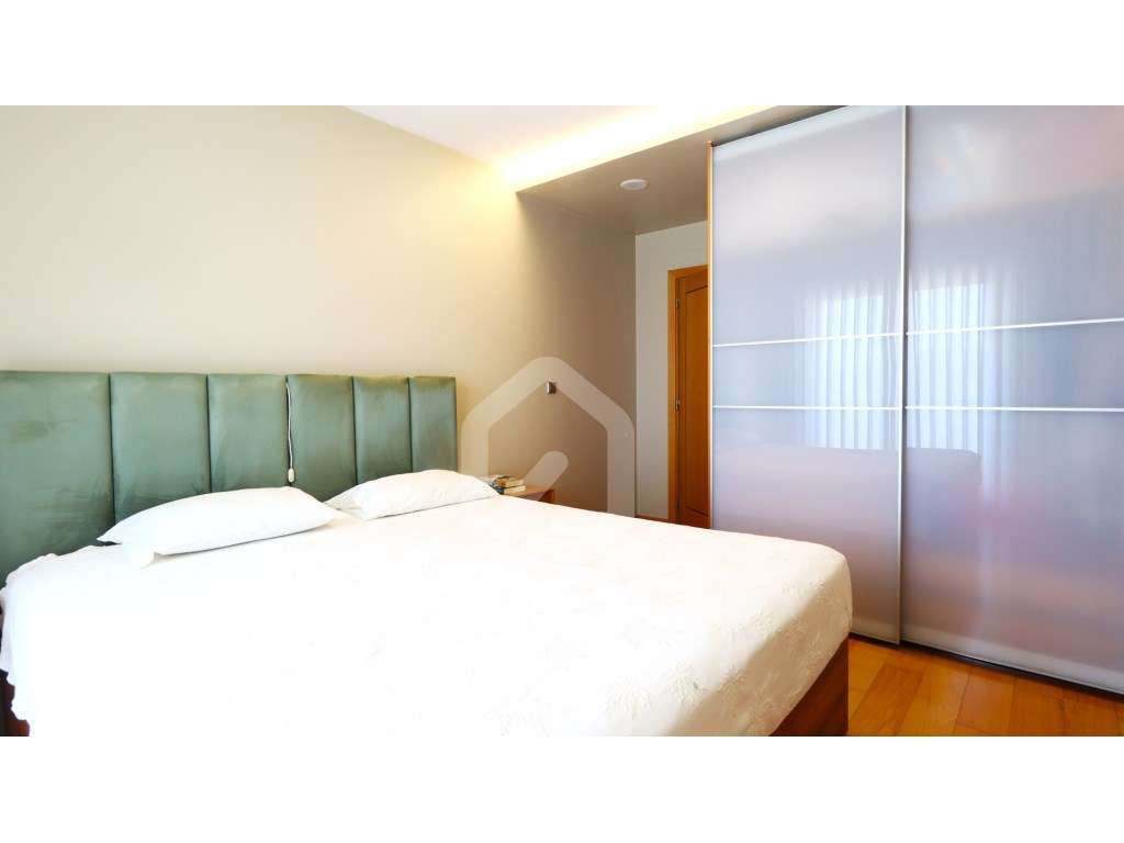Apartamento T3 no último piso, vista Parque da Devesa-13
