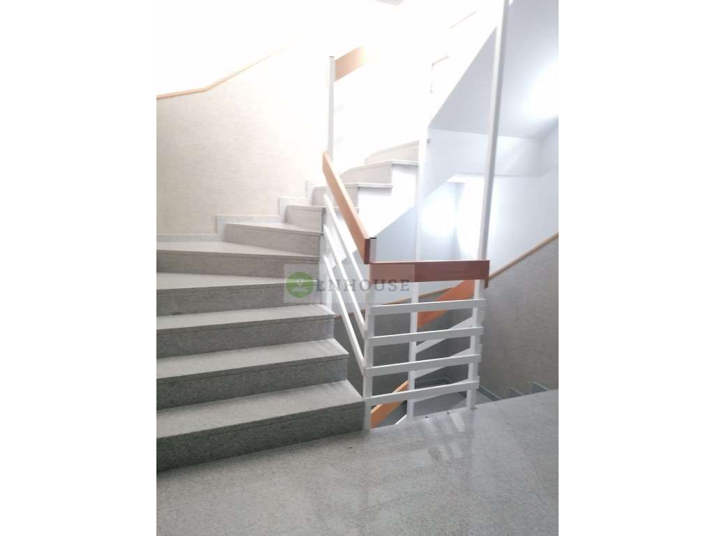 Apartamento de tipologia T1 novo a 250 m da praia de Monte Gordo.-22