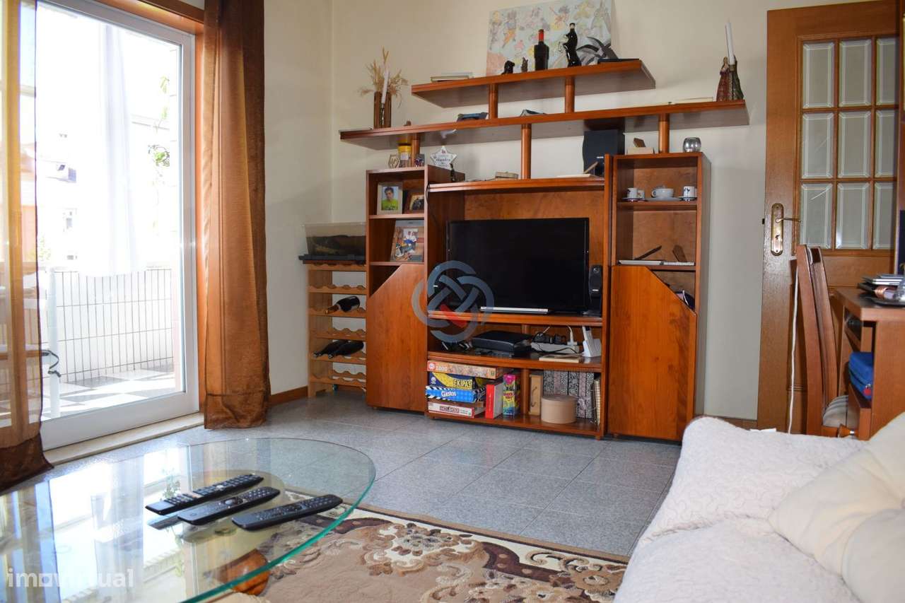 Apartamento T1 no centro de Santa Maria da Feira-5