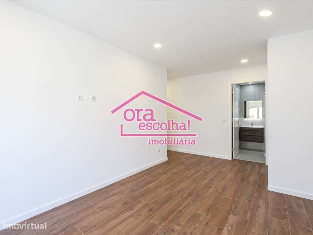 T2 NOVO com Suíte, Terraço, Garagem e Arrecadação na Quinta da Fábr... - Grande imagem: 5/15