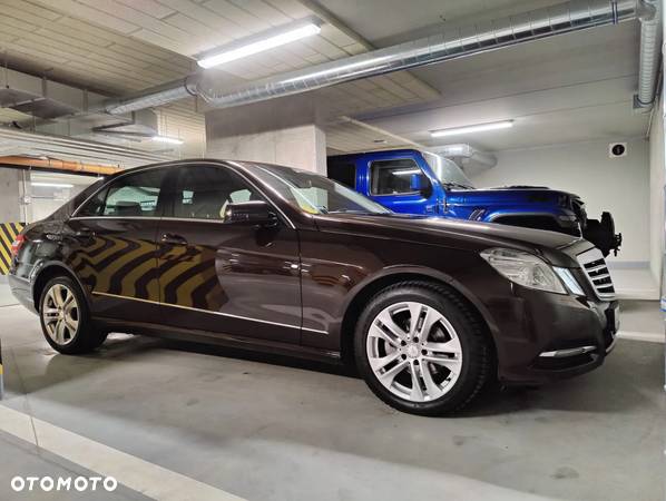 Mercedes-Benz Klasa E 200 CGI BlueEFFICIENCY 7G-TRONIC Avantgarde - 1