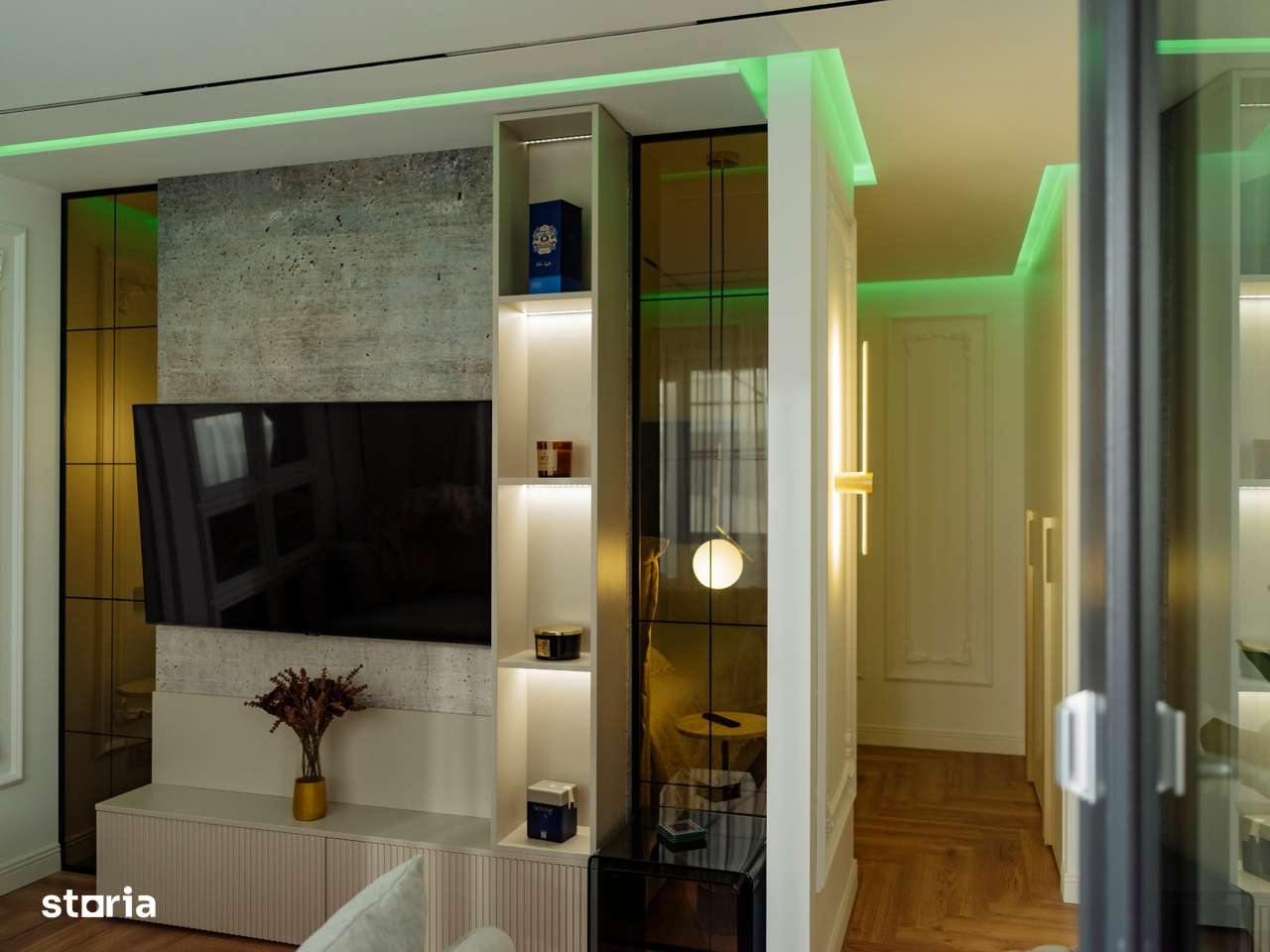 Decebal-garsoniera renovata-3/4-dec, mobilata+utilata lux,135000 €-8