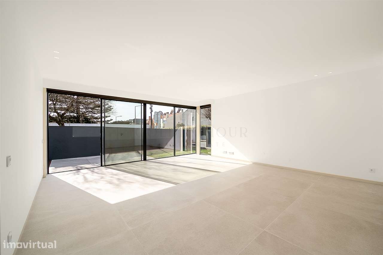 Moradia T4 de Luxo em Canidelo com Vista Mar | Golden Hour Real Estate-56