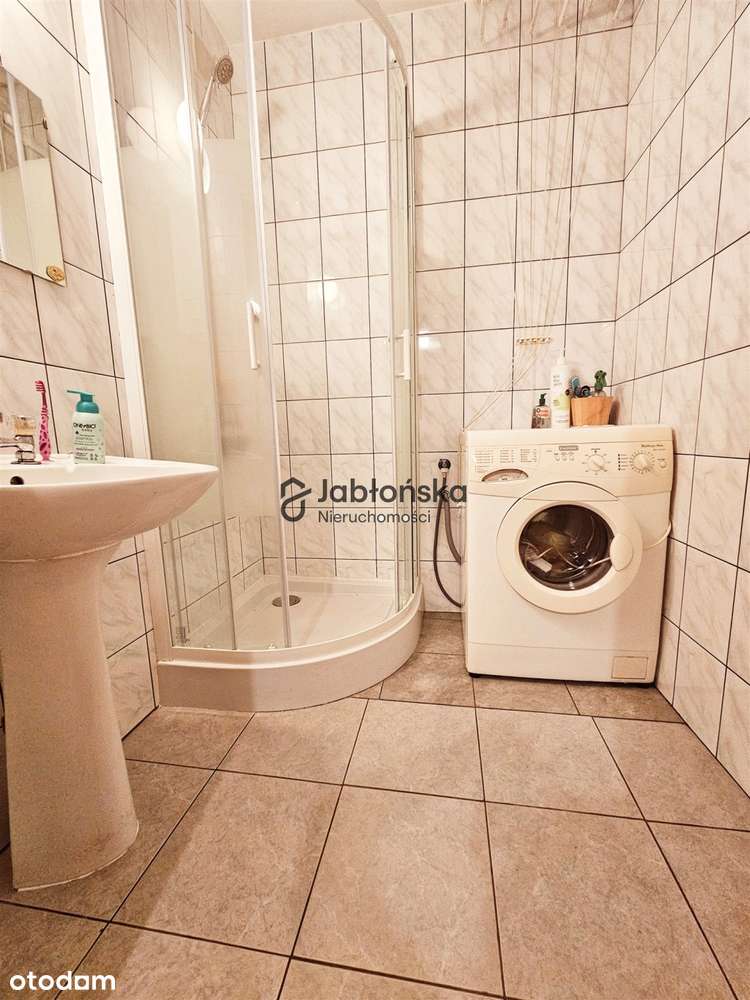 Nie ma blisko bloków ani z przodu i z tyłu budynk-5