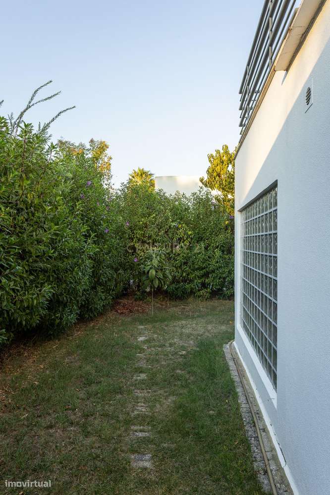 Moradia com Piscina e Jardim - Quinta do Anjo/Palmela-16