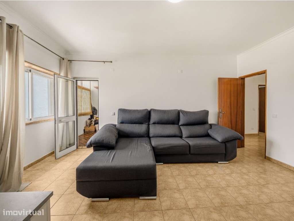 Apartamento T2 em Paio Pires-10