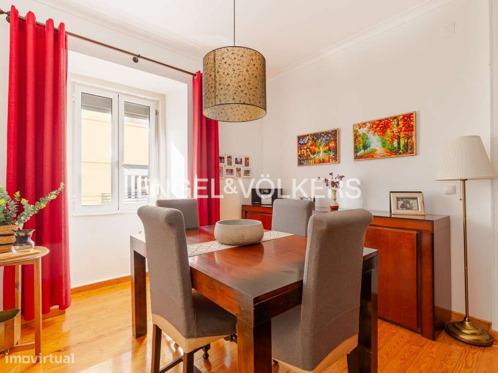 T2 com logradouro e garagem na Estrela - Grande imagem: 5/24