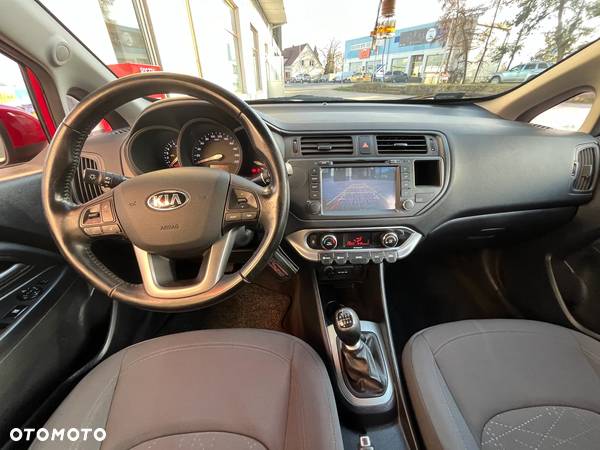 Kia Rio 1.4 L - 14