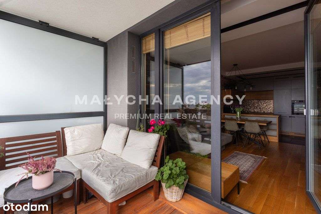 Aura Sky | 15 piętro | widok na panoramę Warszawy-13