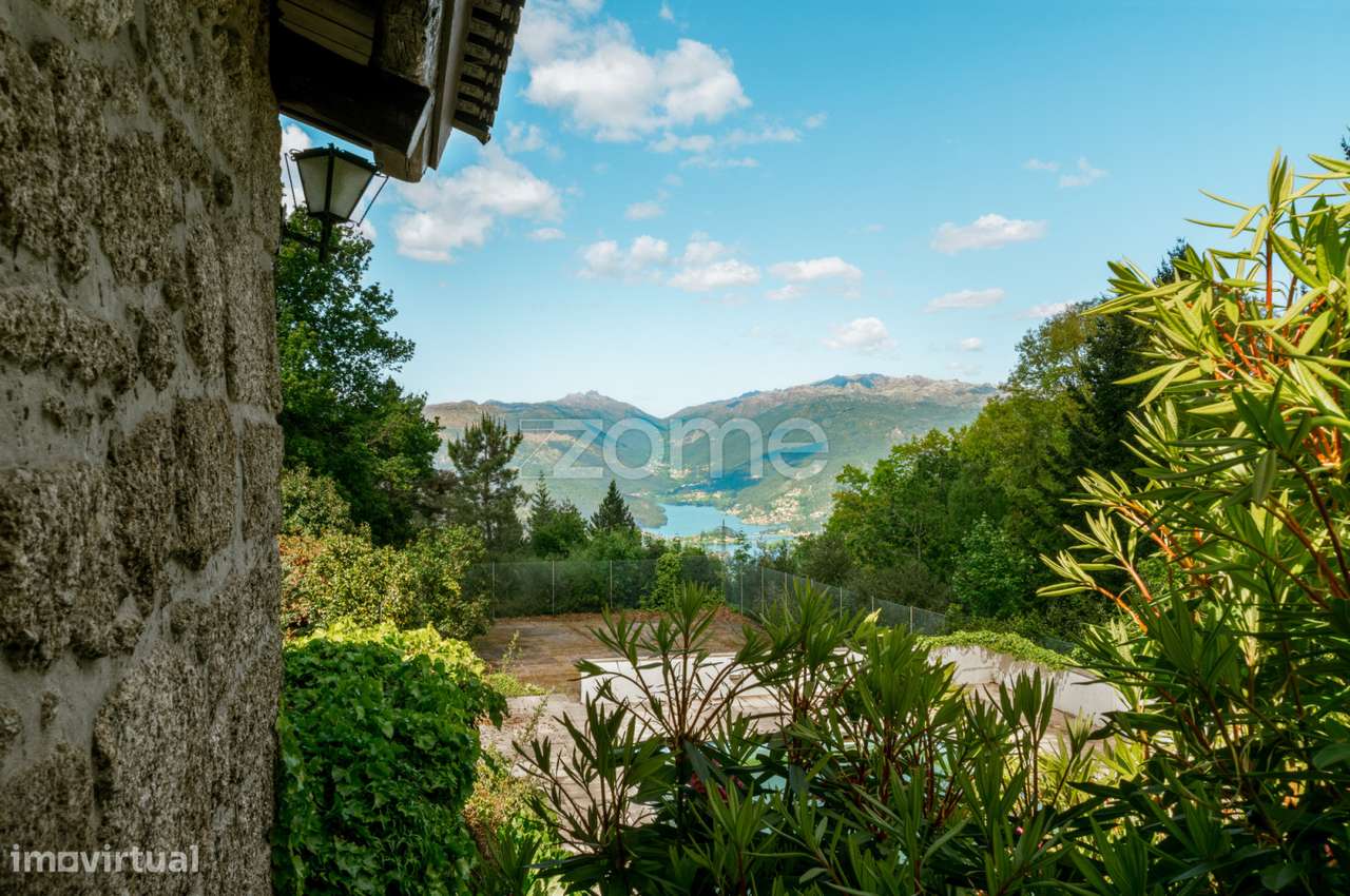 Deslumbrante Casa Montanha às Portas do Parque Nacional Peneda-Gerês - Grande imagem: 3/44