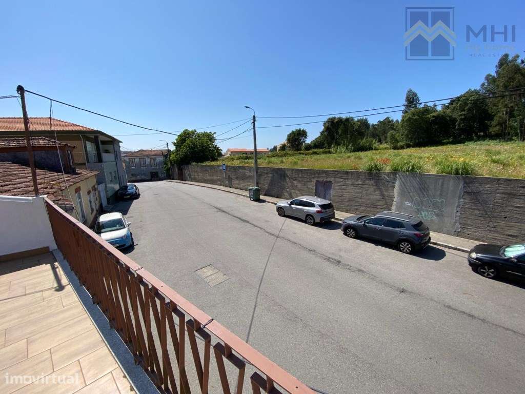 Andar Moradia T2 com Terraço em Valadares a 2 Minutos da Praia-20