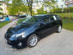 Toyota Auris 1.6 Premium Comfort - 1