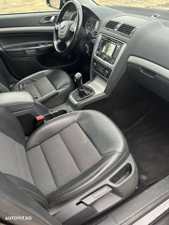 Skoda Octavia 2.0 TDI DPF Elegance - 6