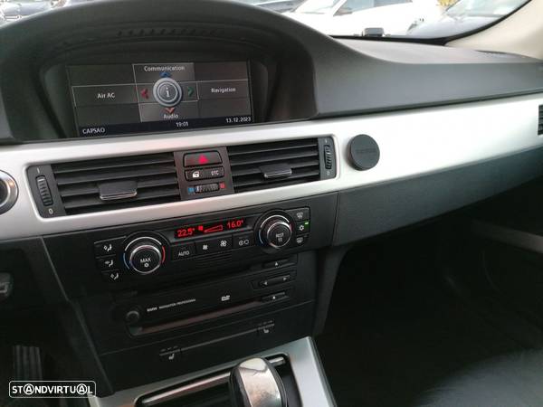 BMW 335 d Coupe Aut. - 18