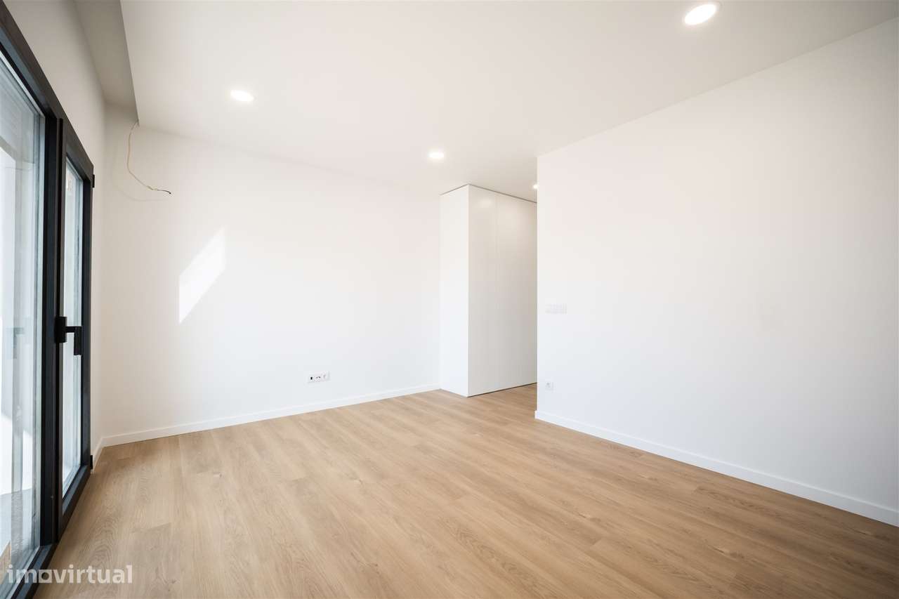 Moradia T4 NOVA em Maceira, Leiria-33