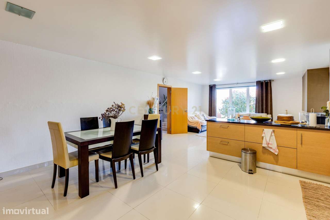 Luxuosa Moradia T 5 com Vista Panorâmica em São Simão de Litém, Pombal-6