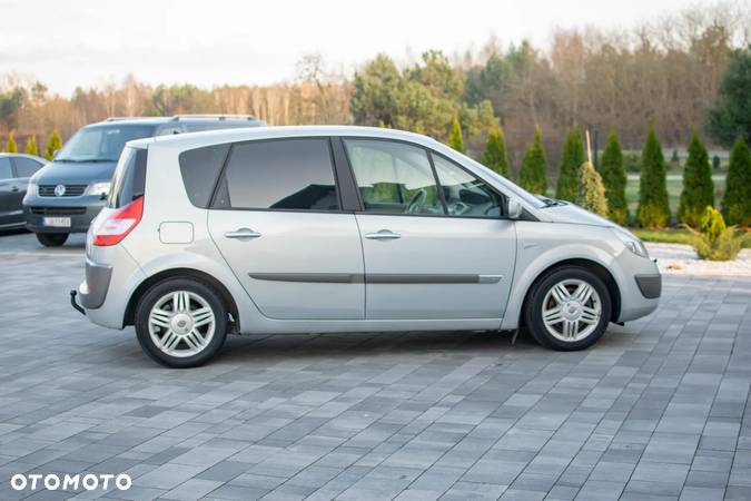 Renault Scenic - 16