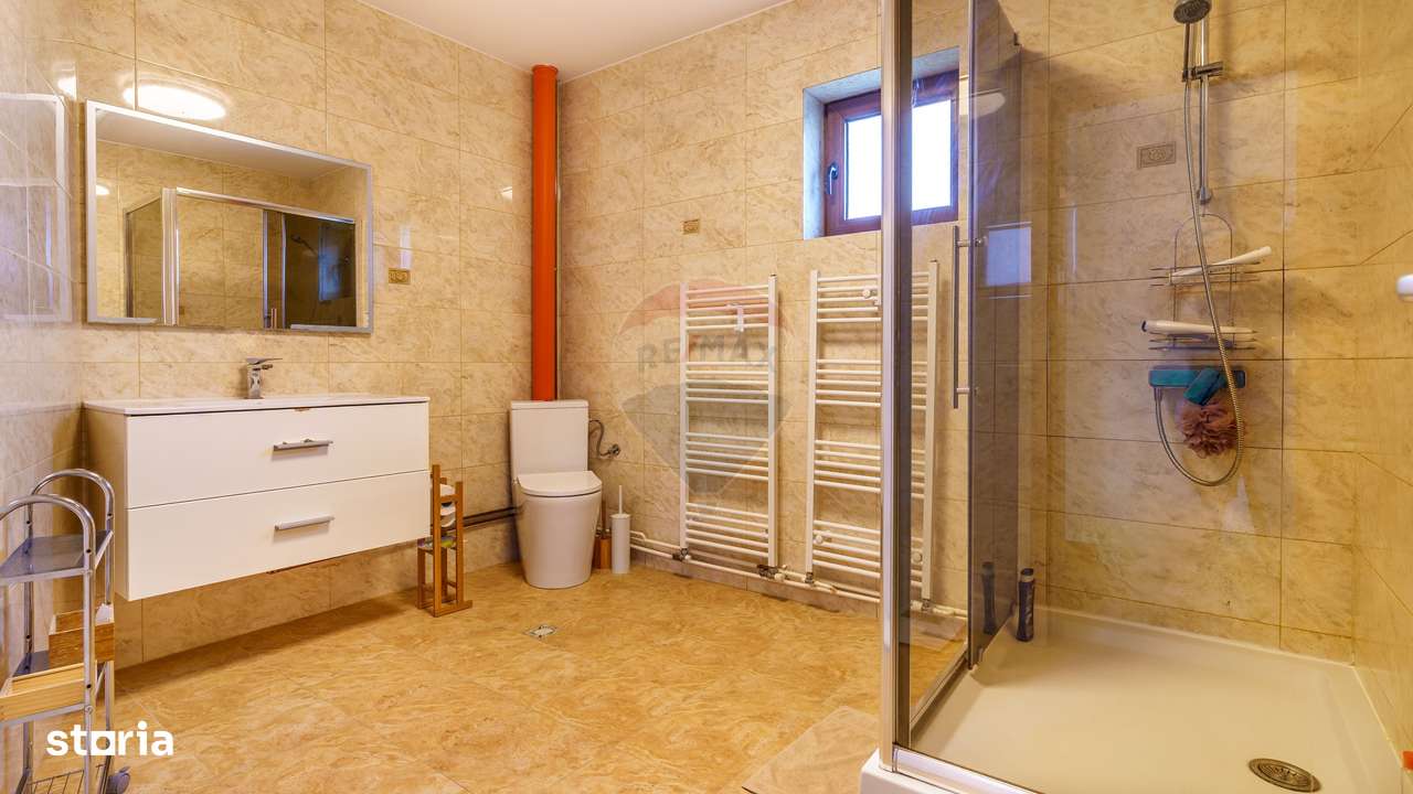 Teren 9.4 ha extravilan + casa 230 mp, COMISION 0%-15