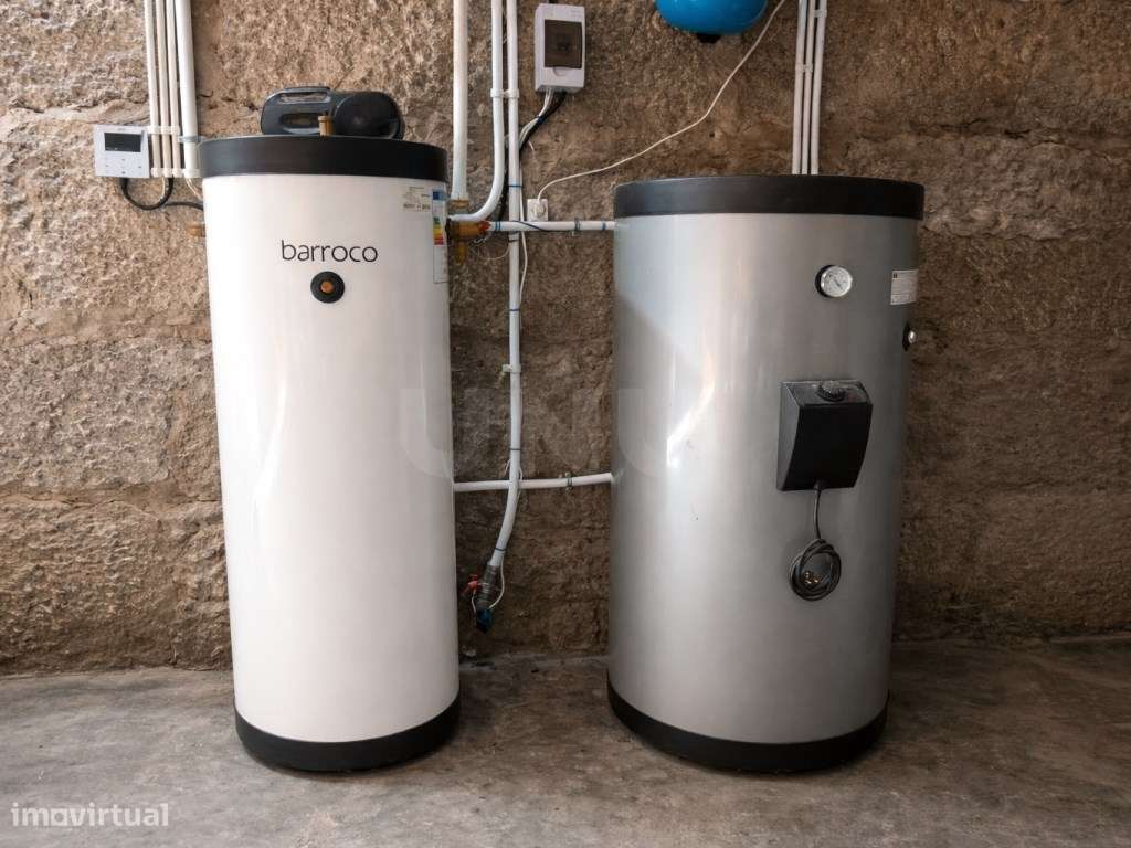 À primeira vista é uma casa como tantas outras. Na prática, é muito...-26