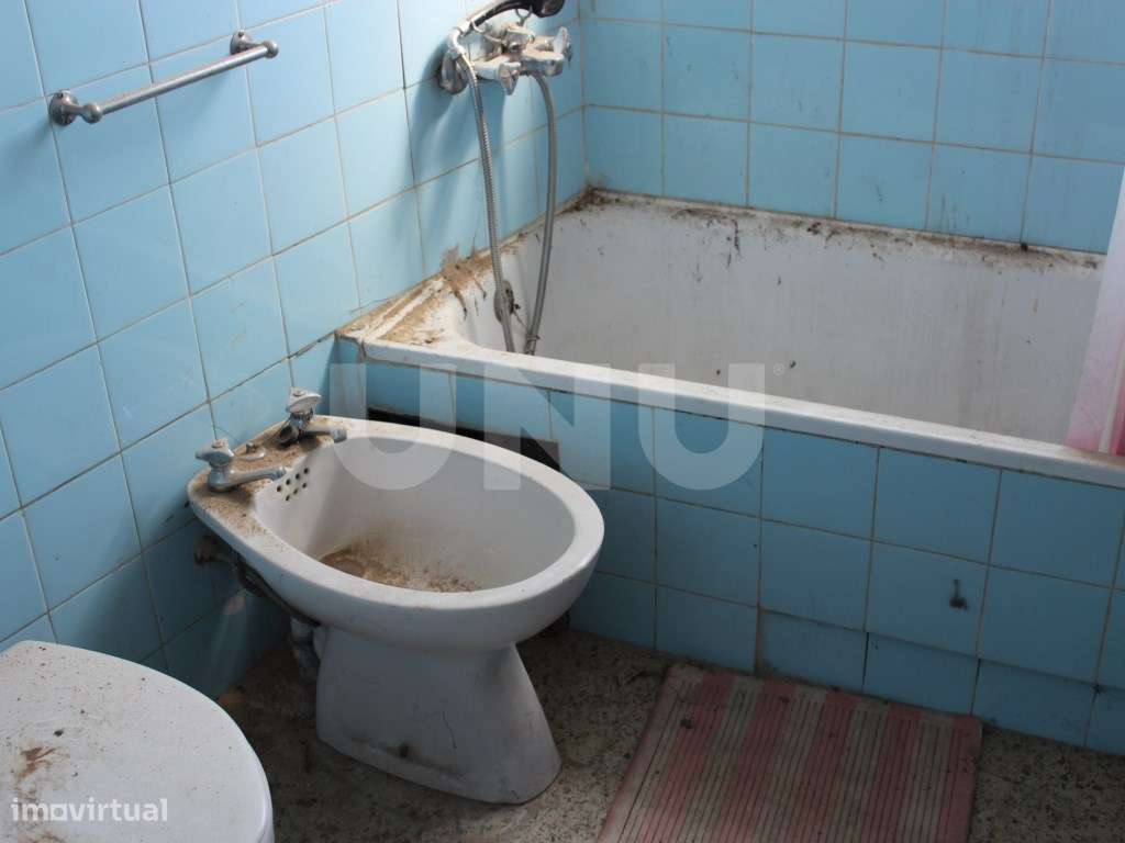 Moradia com Logradouro para Remodelar-15