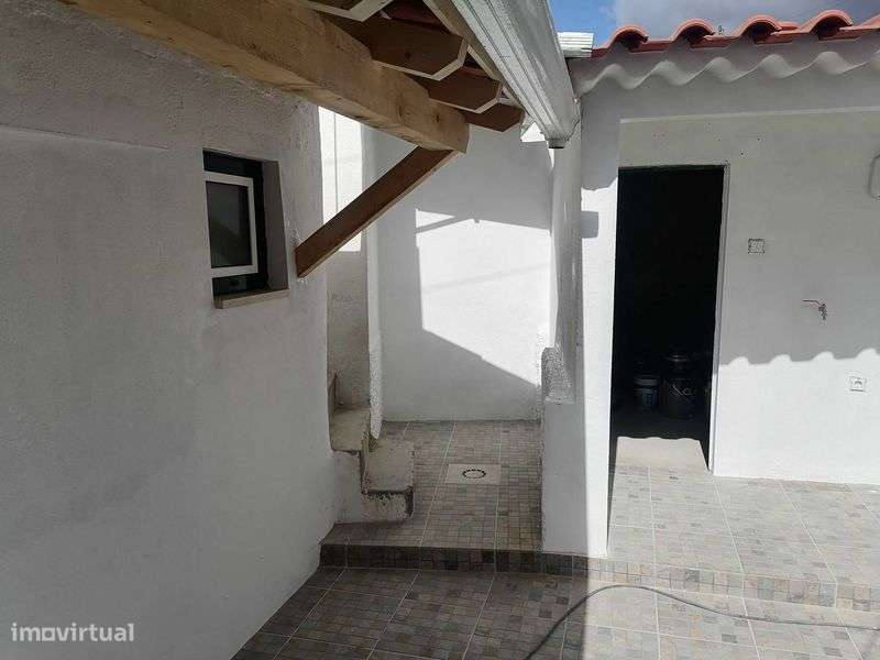 Moradia restaurada - Grande imagem: 4/12