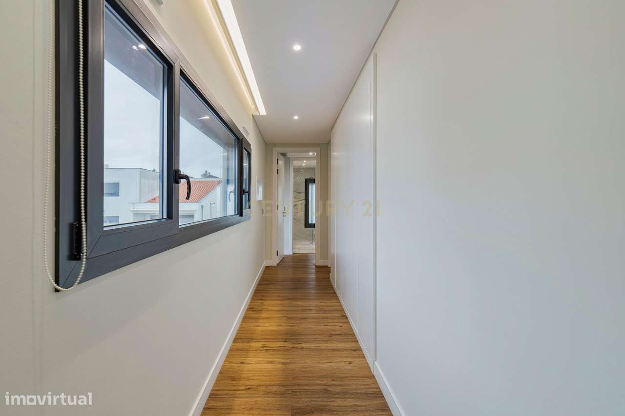 Casa em Construção  com piscina localizada na Quinta do Desembargador-9