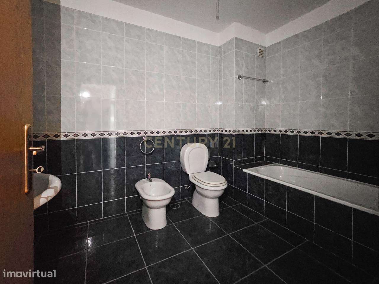 Apartamento T3 - Dálvares, Tarouca-14