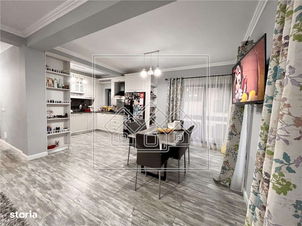 Casa superba, curte libera 200 mp - priveliste spre munti - Cisnadie - Imagine principală: 5/20