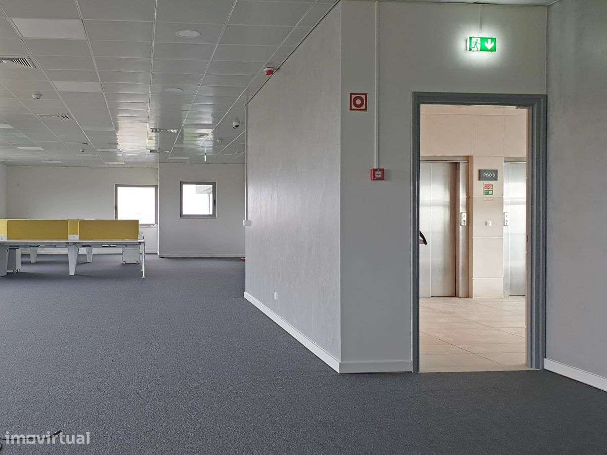 Escritório Venda Taguspark | 620 m2 | Inclui 11 Lug. Estacionamento-10