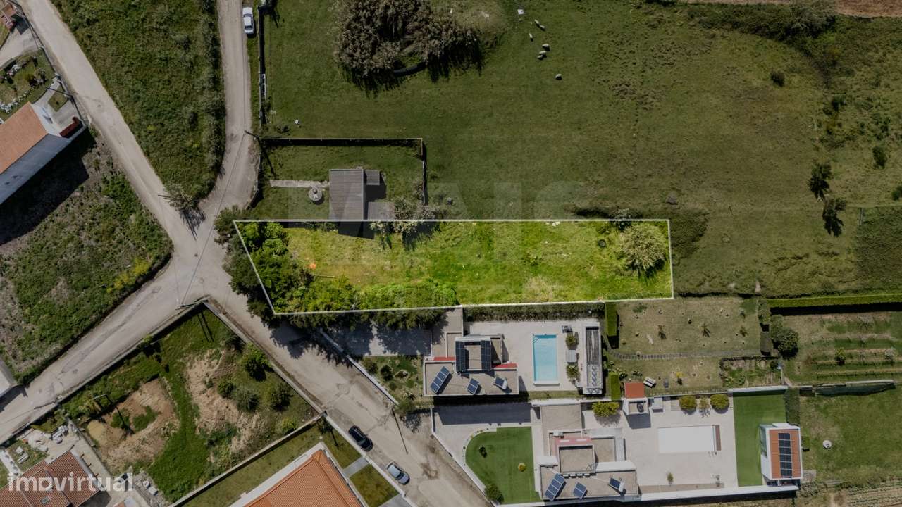 Terreno com 3200m2 e projeto aprovado para moradia térrea - Grande imagem: 2/18