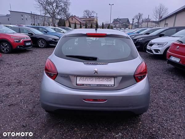 Peugeot 208 1.5 BlueHDi Signature S&S - 5