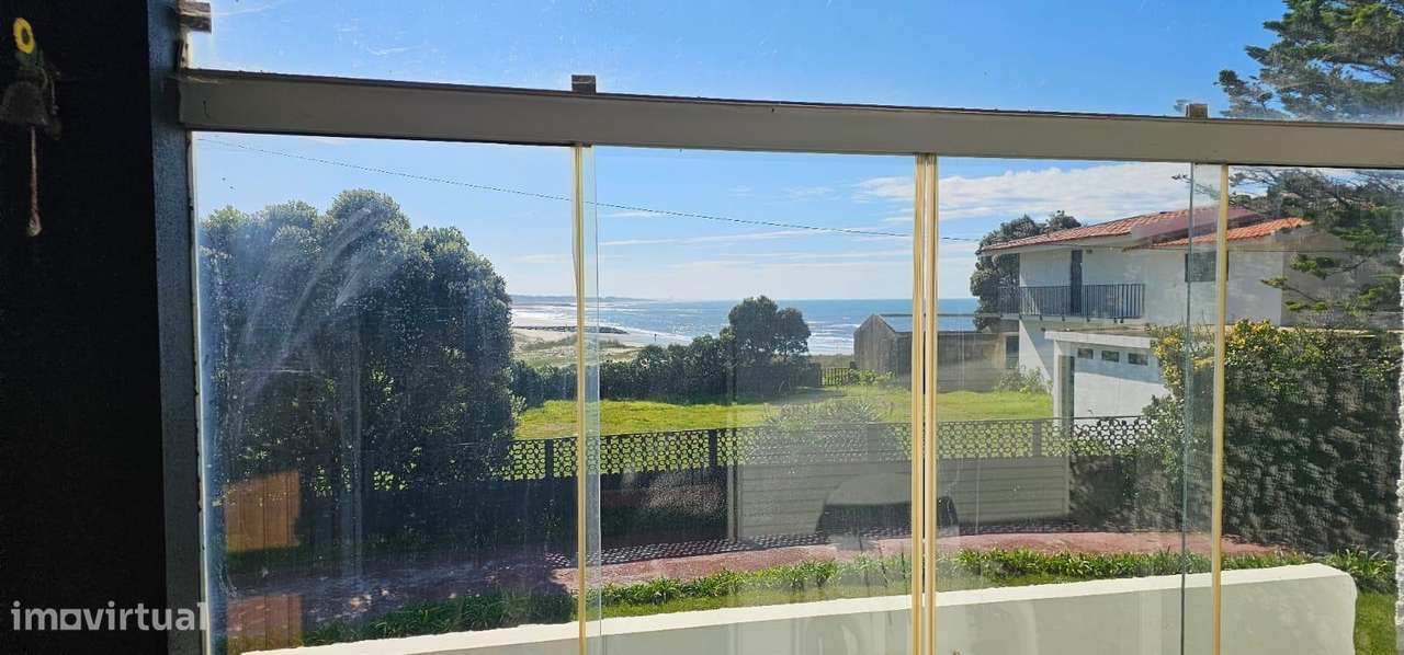 Refúgio sobre o Atlântico – Moradia T5 na 1ª Linha de Mar-8