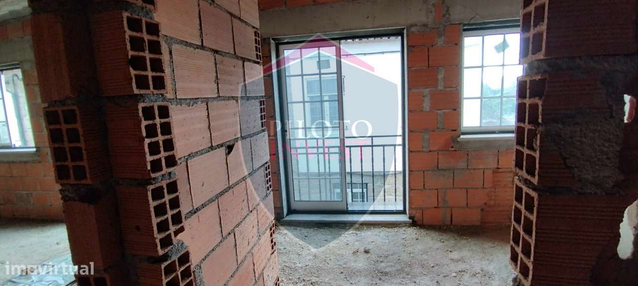 Prédio T1+2 Venda em Currelos, Papízios e Sobral,Carregal do Sal - Grande imagem: 4/14