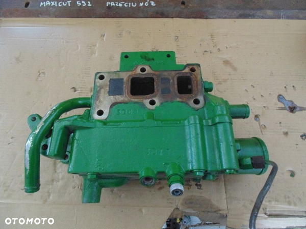 TERMOSTAT OBUDOWA John Deere 6210R KAT 3 2013r - 3