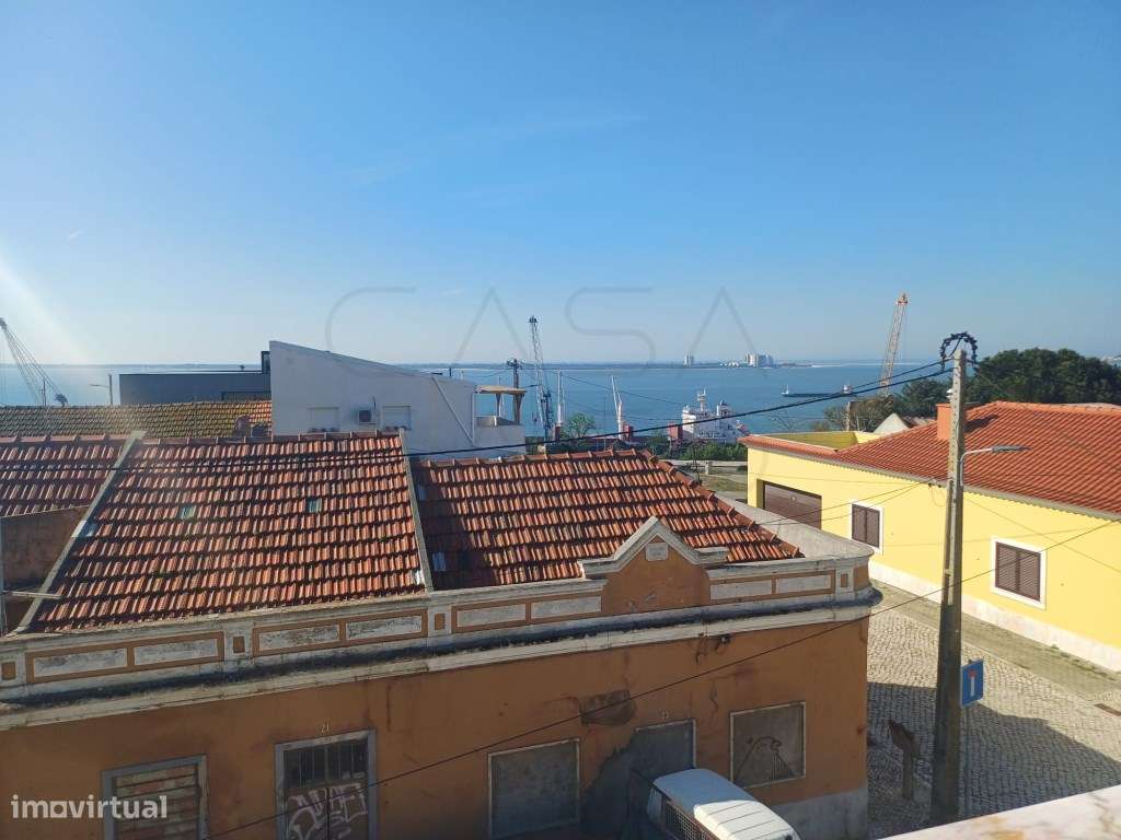 Moradia T2 com terraço e garagem-17