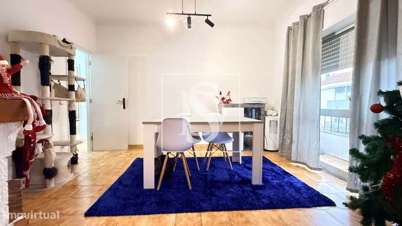 Apartamento T2 com Varanda e Arrecadação na Moita-7