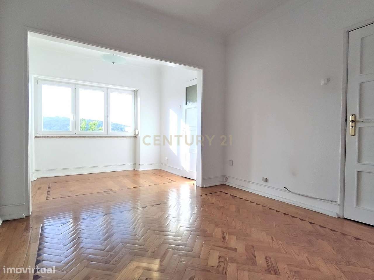 Renovado | Vista Monsanto | Elevador | Varanda - Grande imagem: 5/20