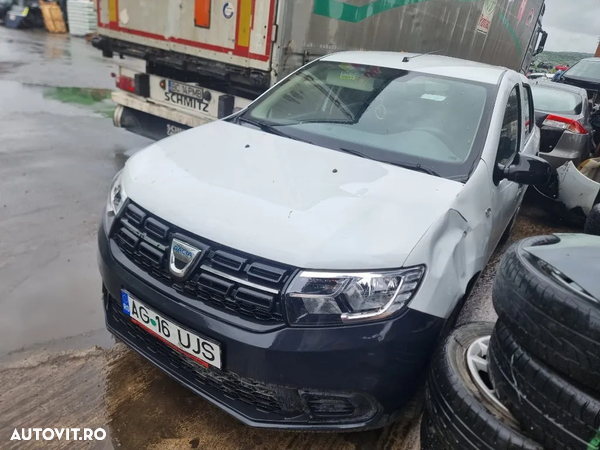 dezmembrez Dacia Logan 2 facelift, an 2018, motor 1.0 cutie manuala 5+1 - 3