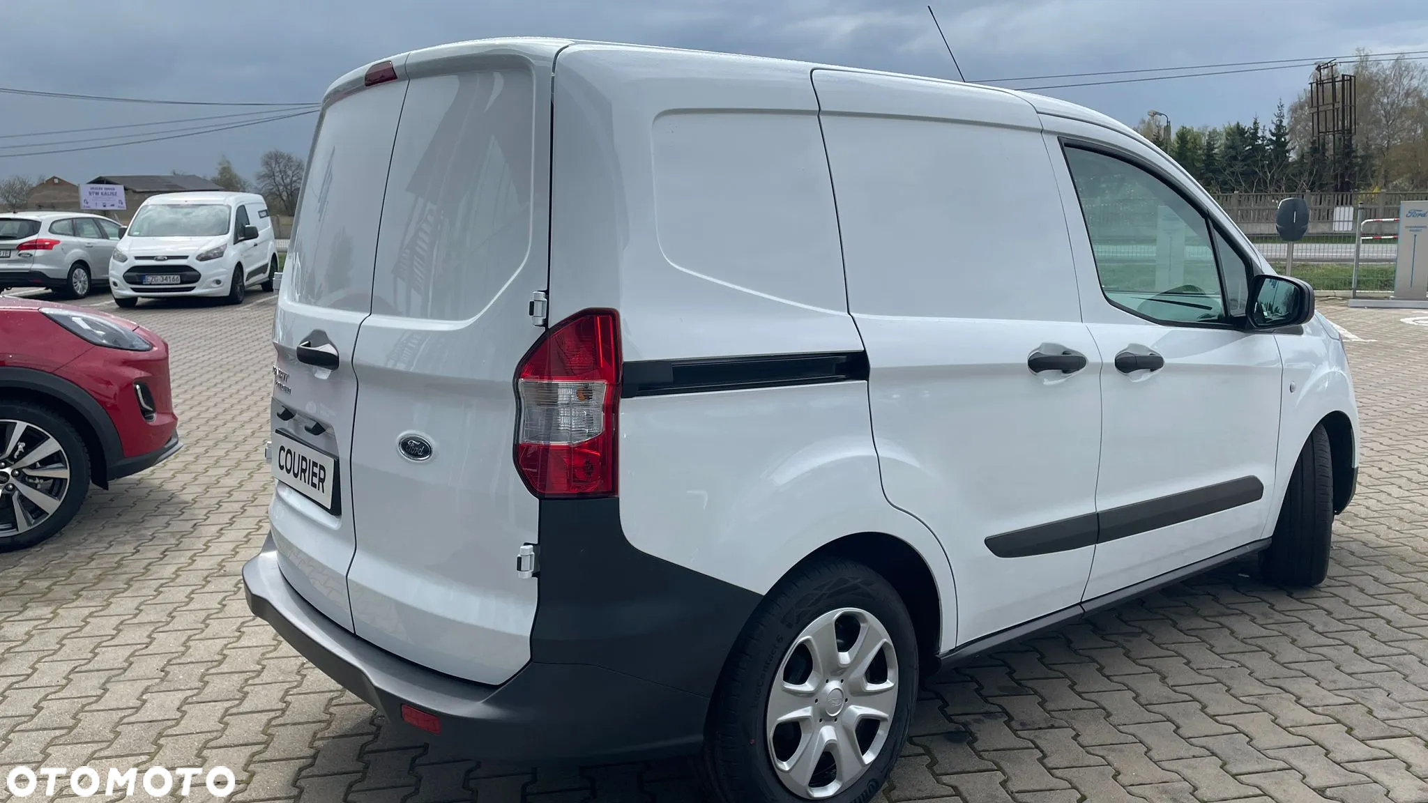 Ford Transit Courier - 5