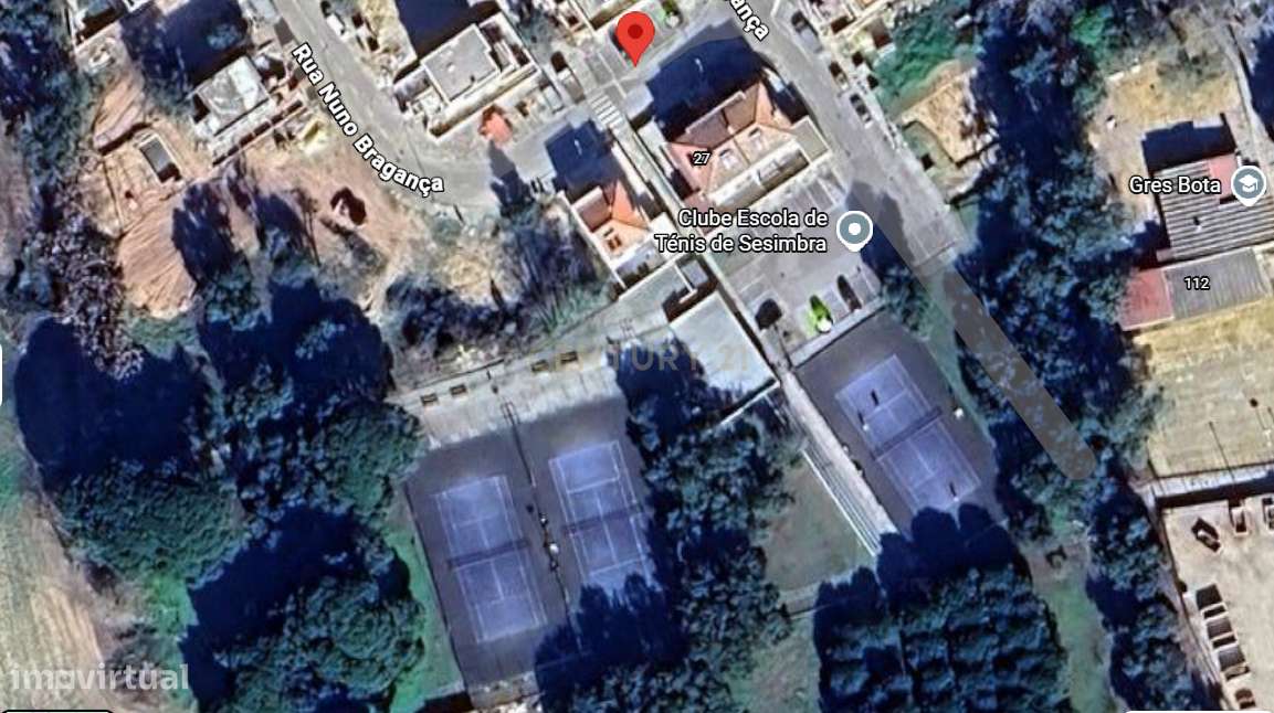 Moradia nova geminada em construção na Maçã em Sesimbra. - Grande imagem: 4/9