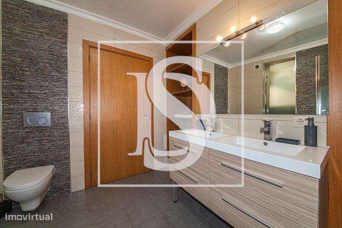 Charmosa moradia T5 c/ garagem-10