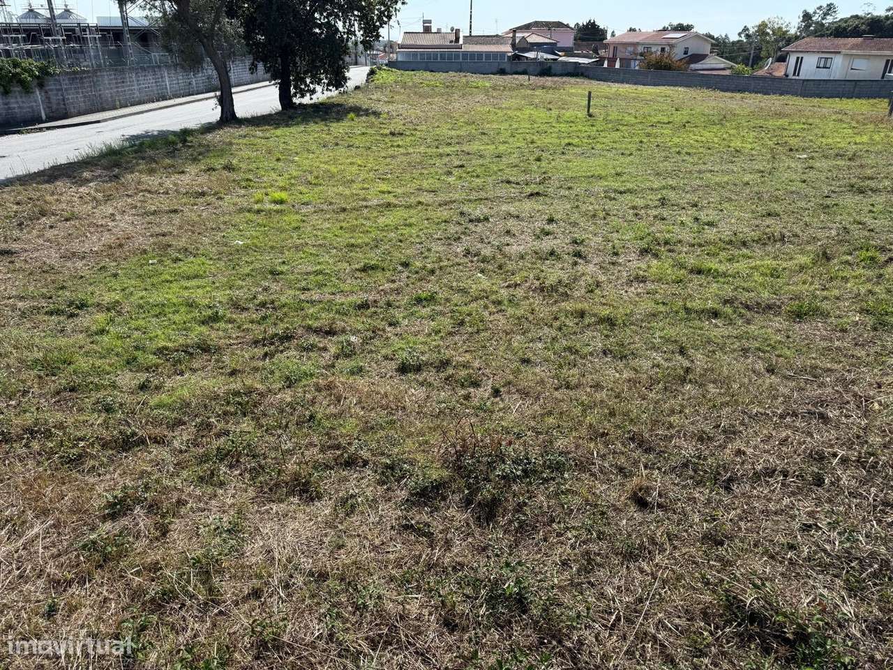 Terreno Para Construção  Venda em São Paio de Oleiros,Santa Maria da F-3