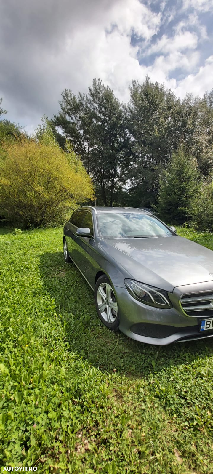 Mercedes-Benz E 220 d 4Matic T 9G-TRONIC Avantgarde - 7