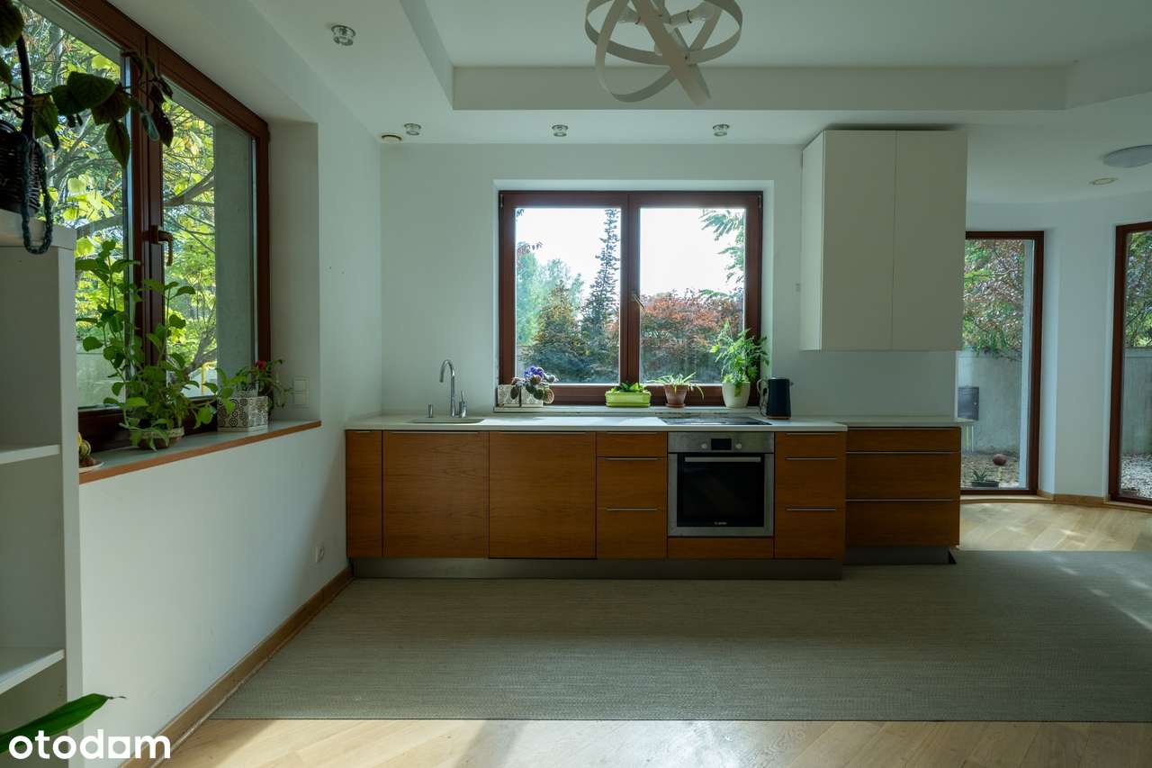 Modernistyczna willa z duszą, ogrodem i tarasem na dachu - Pełny obrazek: 4/20